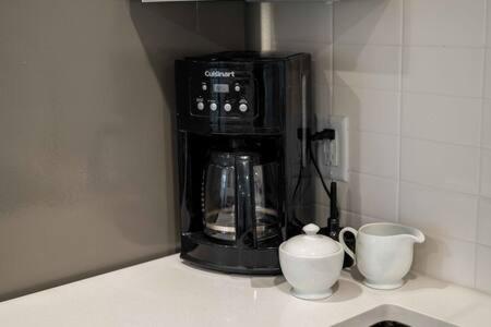 The Warhol - Pet-Friendly Apartment Bentonville Bagian luar foto