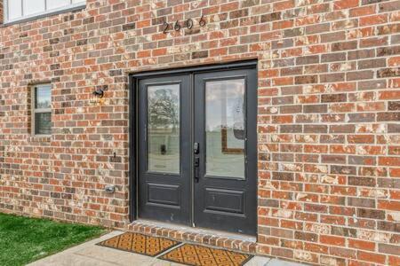 The Warhol - Pet-Friendly Apartment Bentonville Bagian luar foto